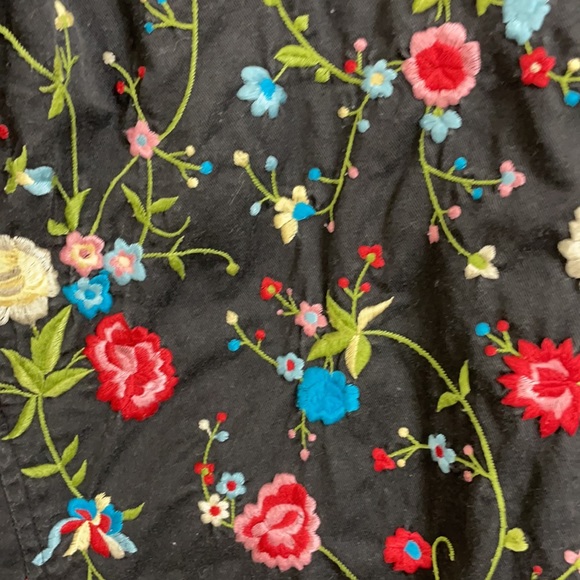 Beautiful embroidered pea coat - Picture 10 of 10